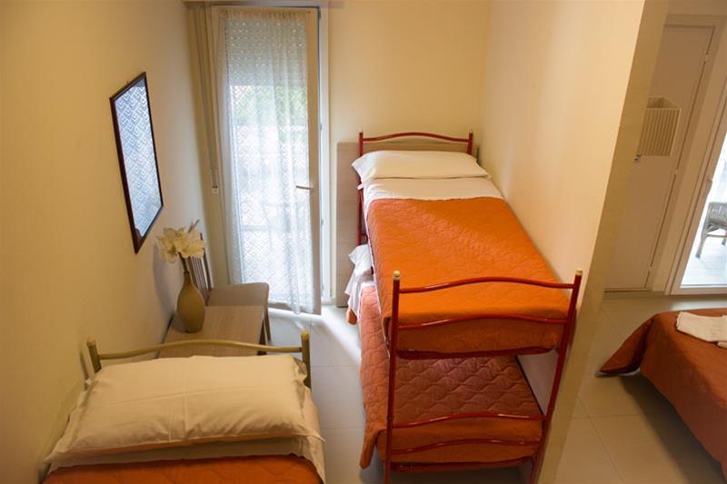 Hotel Cuba Nuova Gestione 里米尼 外观 照片